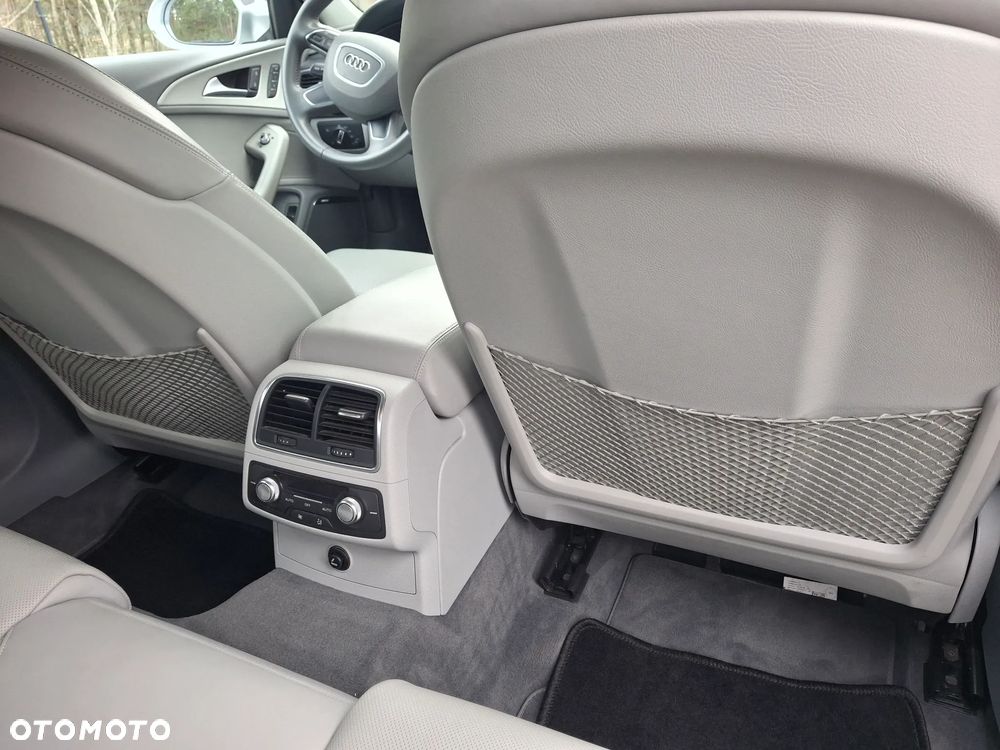 Audi A6 Limousine 2.8 FSI Quattro S tronic - 12