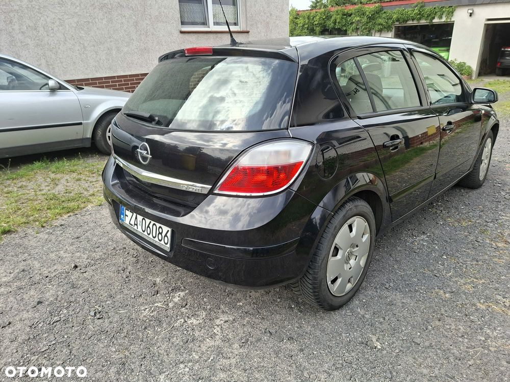 Opel Astra 1.9 CDTI DPF - 3