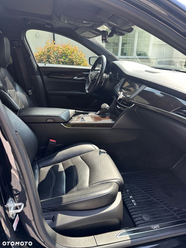 Cadillac CT6 - 15