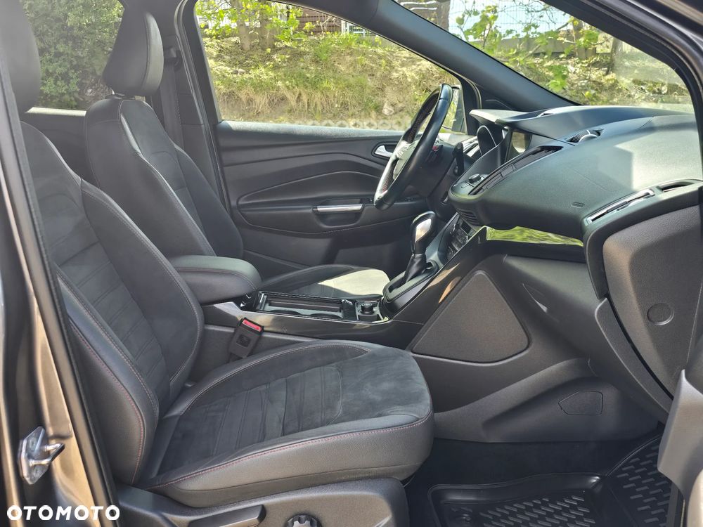 Ford Kuga 2.0 TDCi 4x4 ST-Line - 17