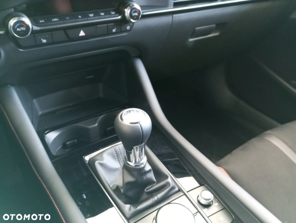 Mazda 3 - 6