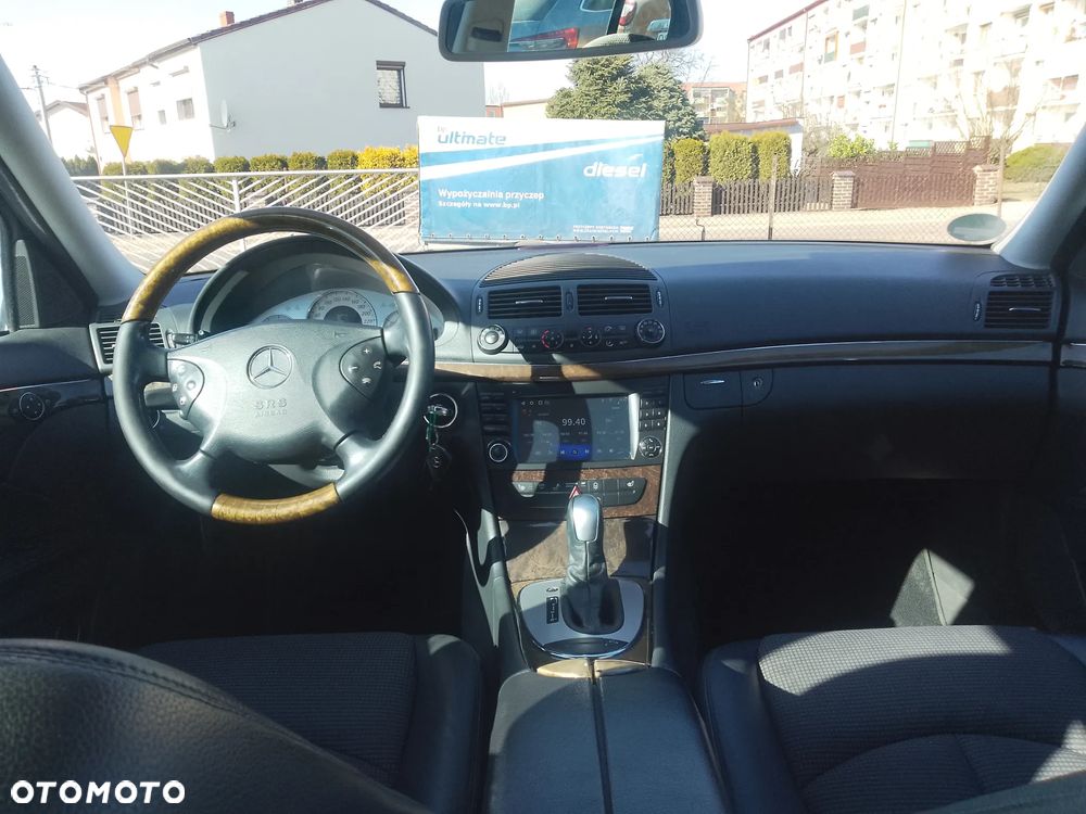 Mercedes-Benz Klasa E 240 4Matic Avantgarde - 7