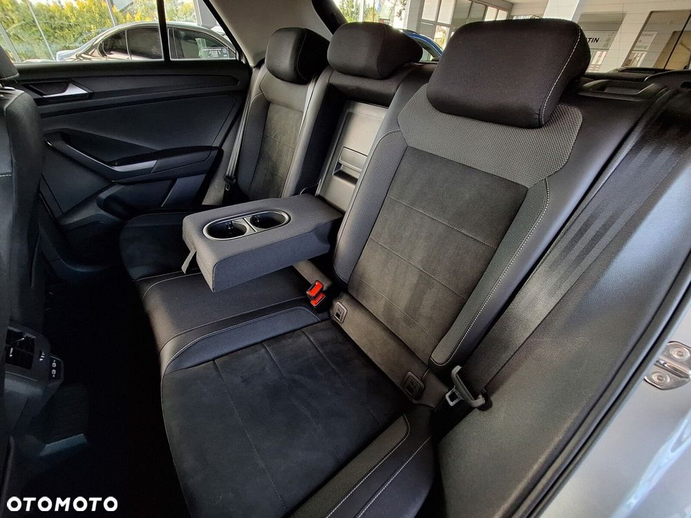 Volkswagen T-Roc 1.5 TSI Style DSG - 27