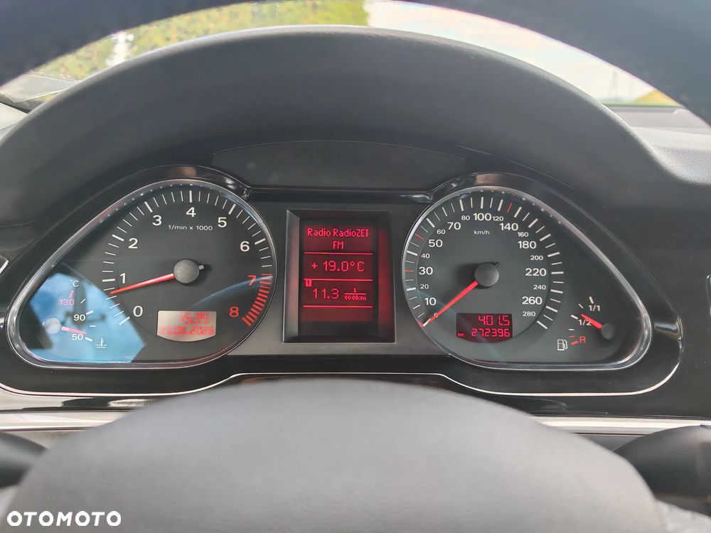 Audi A6 Avant 2.4 Quattro - 8