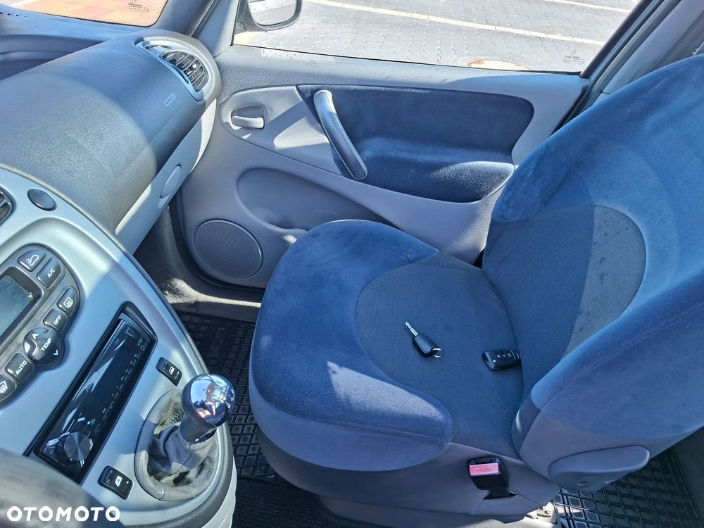 Citroën Xsara Picasso 1.8 16V SX - 12