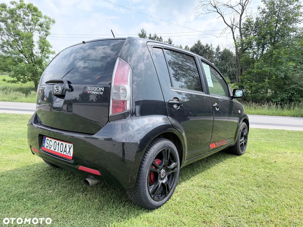 Daihatsu Sirion 1.0 - 3