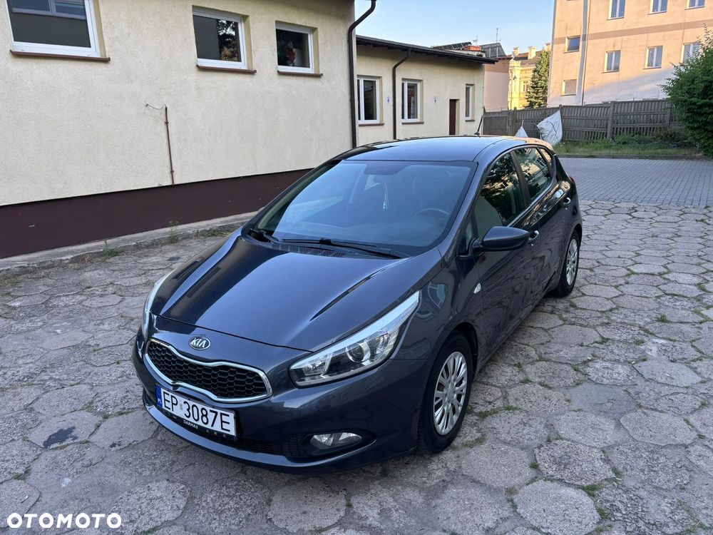 Kia Ceed - 1
