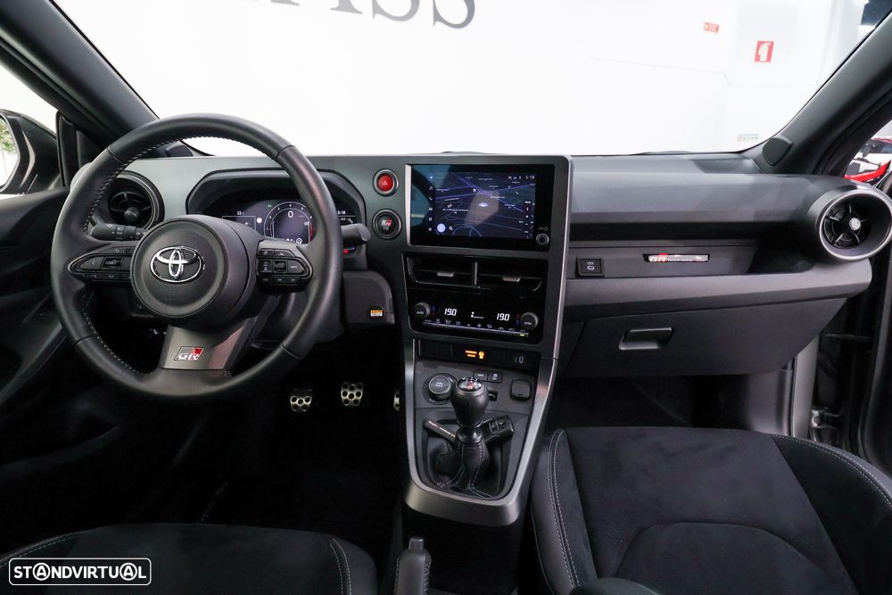 Toyota GR Yaris 1.6 T Legend T/M - 19
