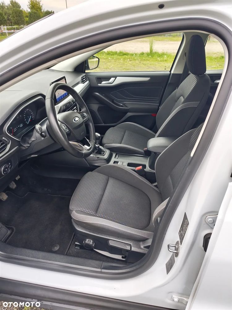 Ford Focus 1.5 EcoBlue Start-Stopp-System COOL&CONNECT - 21