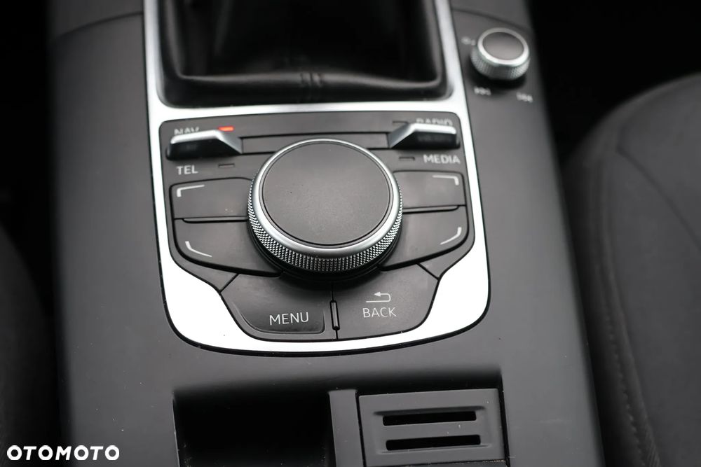 Audi A3 3-drzwiowe - 8