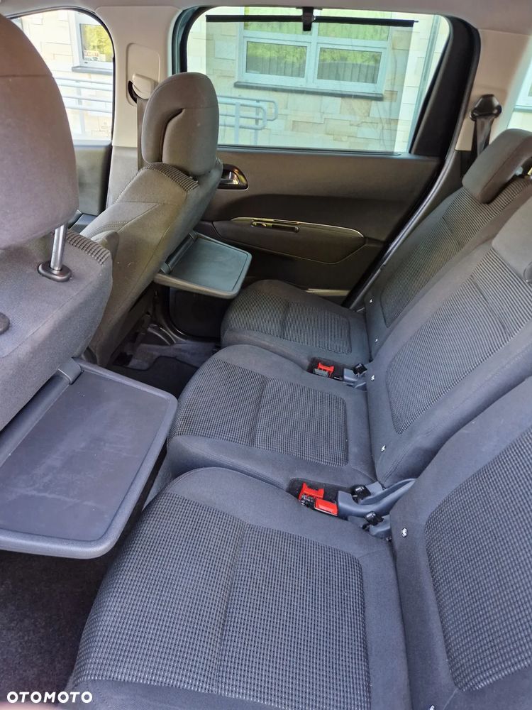 Peugeot 5008 1.6 HDi Active 7os - 9