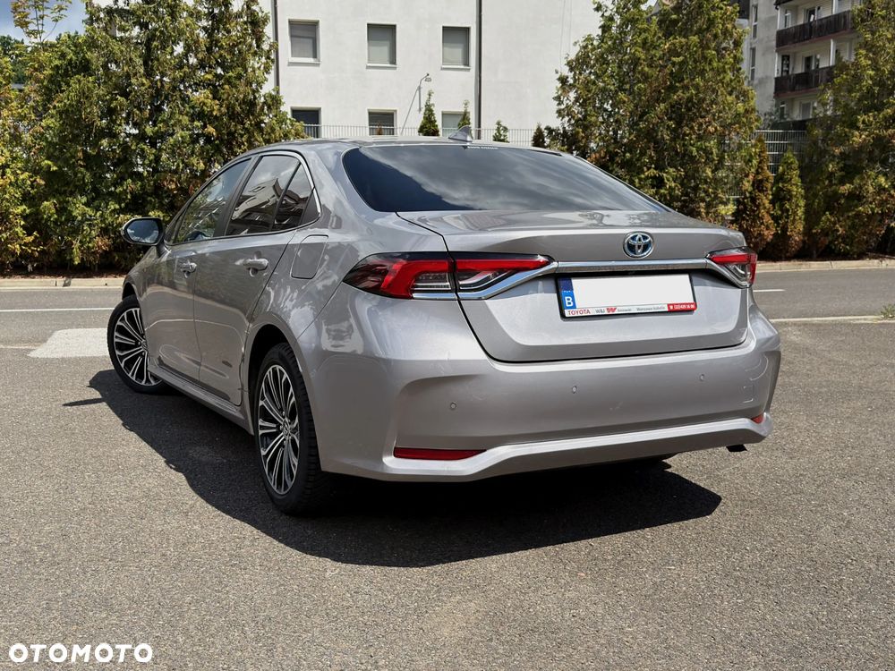 Toyota Corolla 1.8 Hybrid Team Deutschland - 6