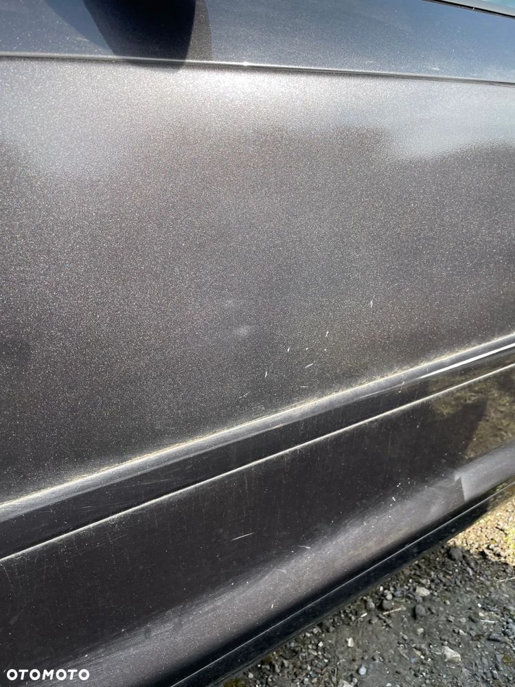 Drzwi lewy przód Audi A3 8P 3D LZ7L - 4