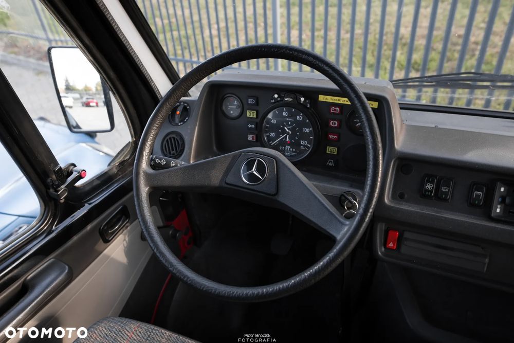 Mercedes-Benz T1 - 24