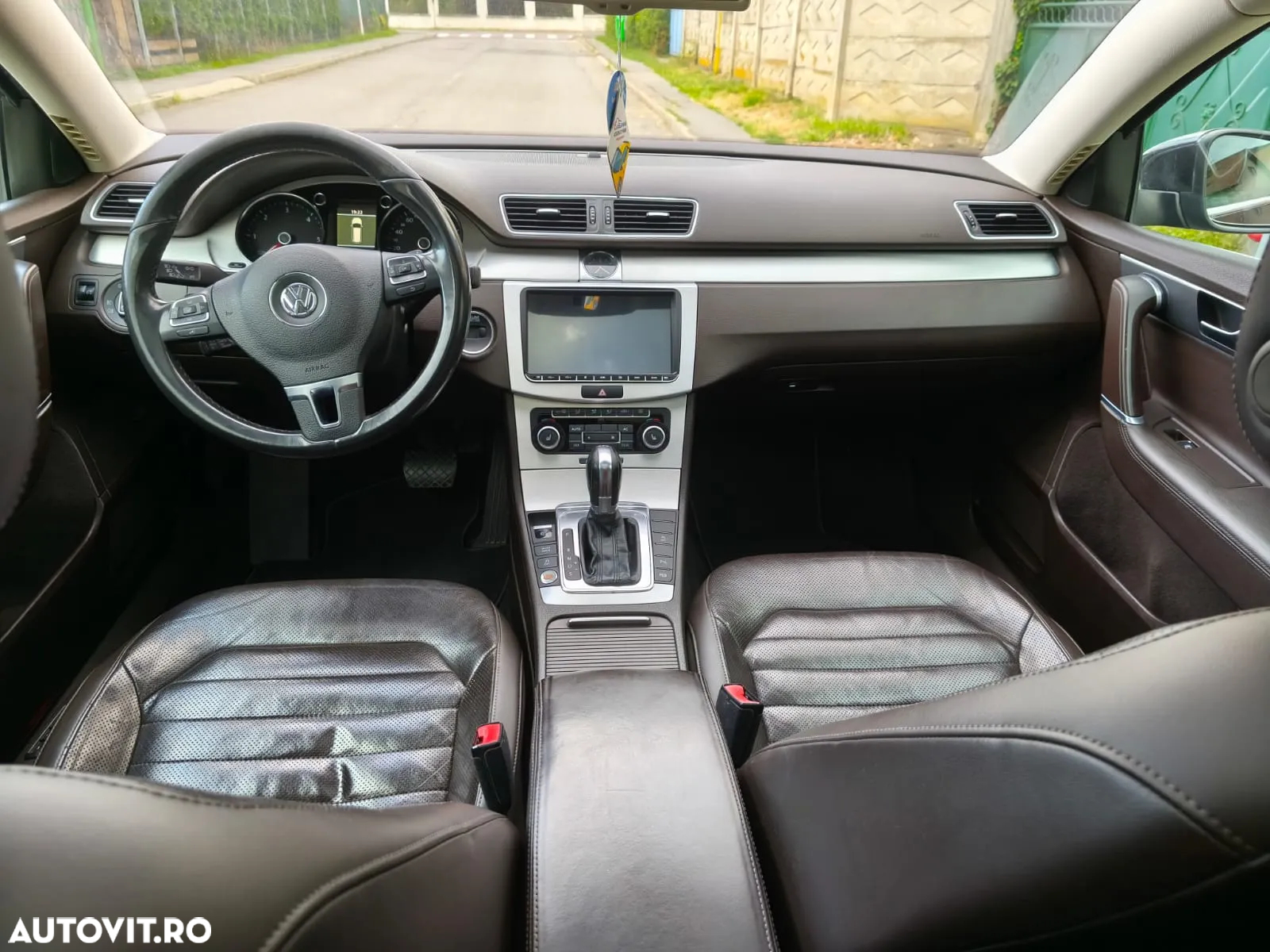 Volkswagen Passat Variant 2.0 TDI DSG BlueMotion Technology Highline - 2