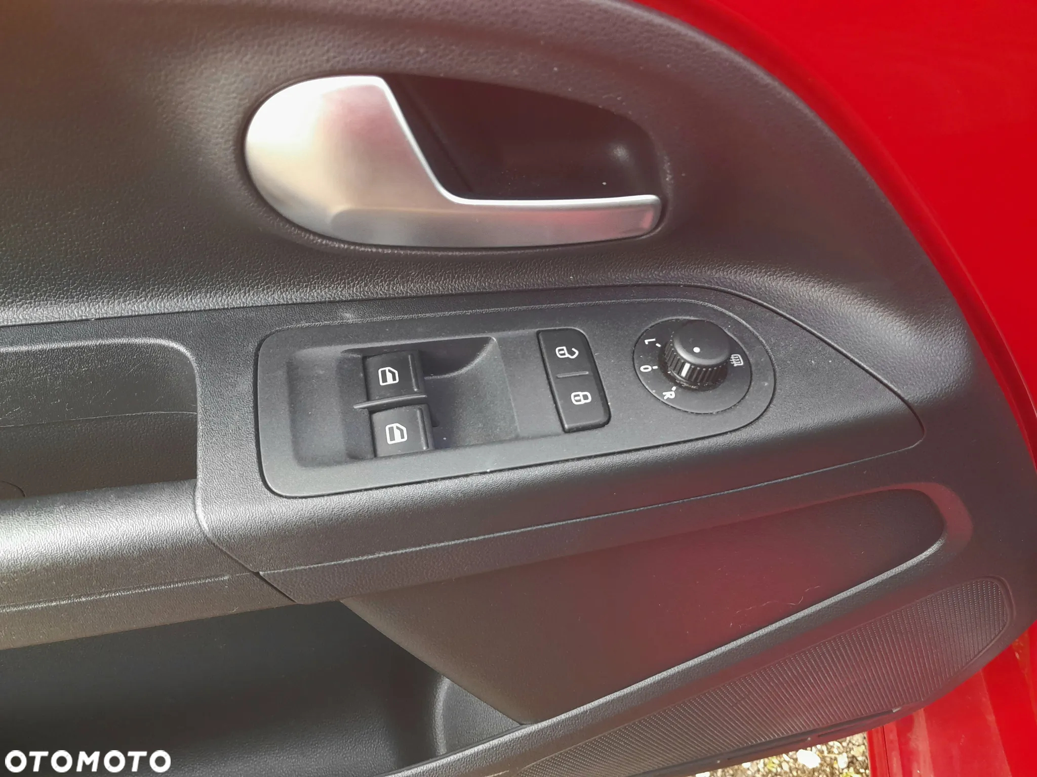 Volkswagen up! GTI - 21