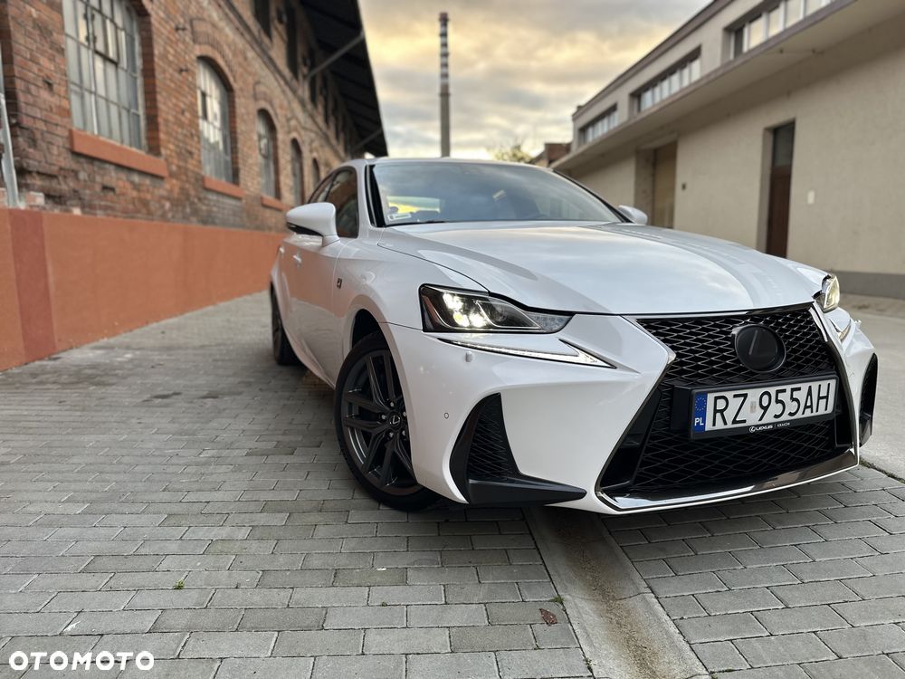 Lexus IS 200t F Sport - 5