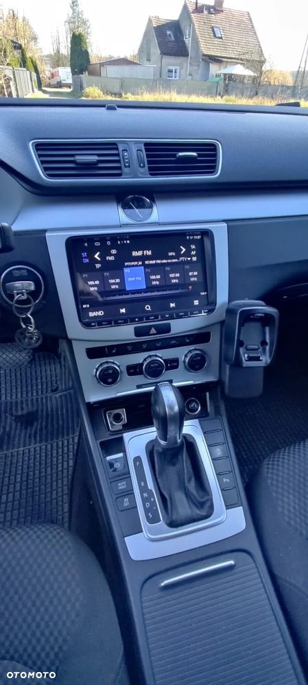 Volkswagen Passat Variant 2.0 TDI DSG Trendline - 14