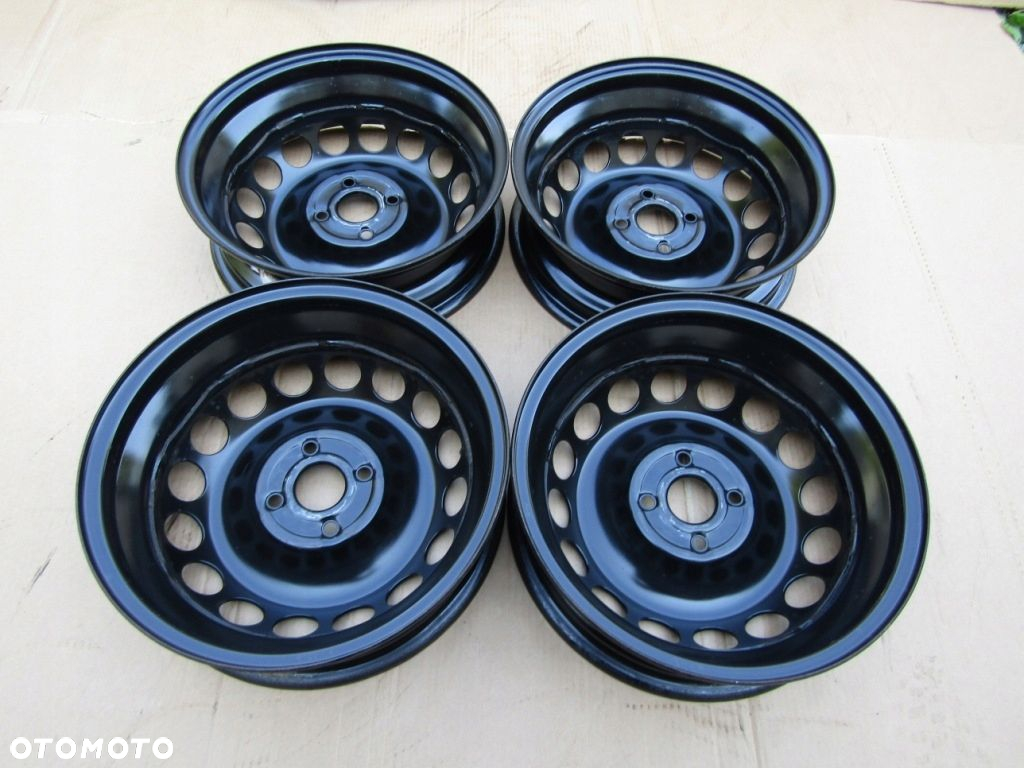 4x Felgi 15 Citroen C1 I II Toyota Aygo I II Peugeot 107 108 4,5 4x100 ET35 - 15