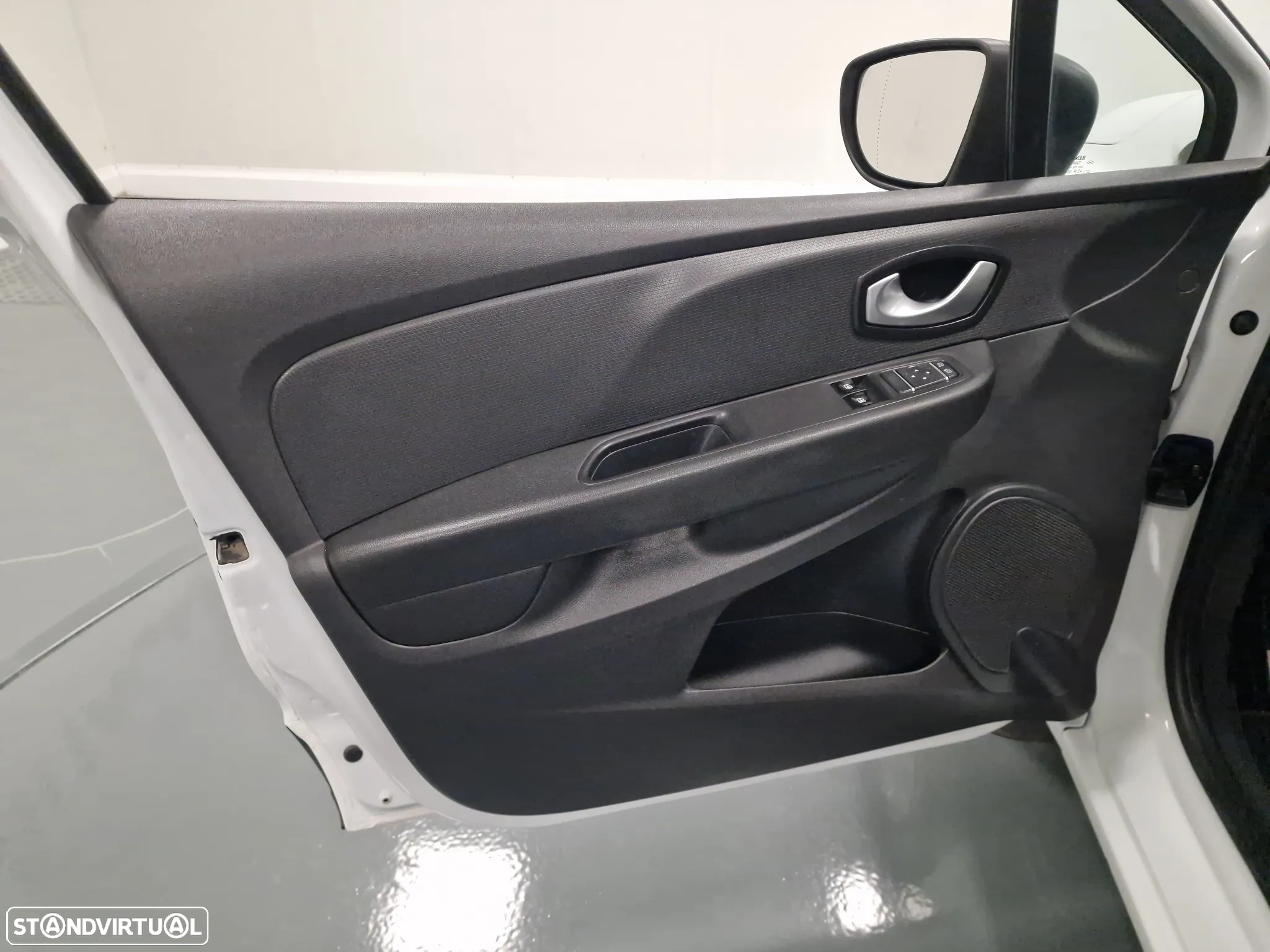 Renault CLIO SOCIETE 1.5 DCI ZEN IVA DEDUTIVEL - 51