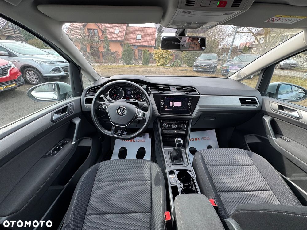 Volkswagen Touran 1.5 TSI ACT OPF Trendline - 23