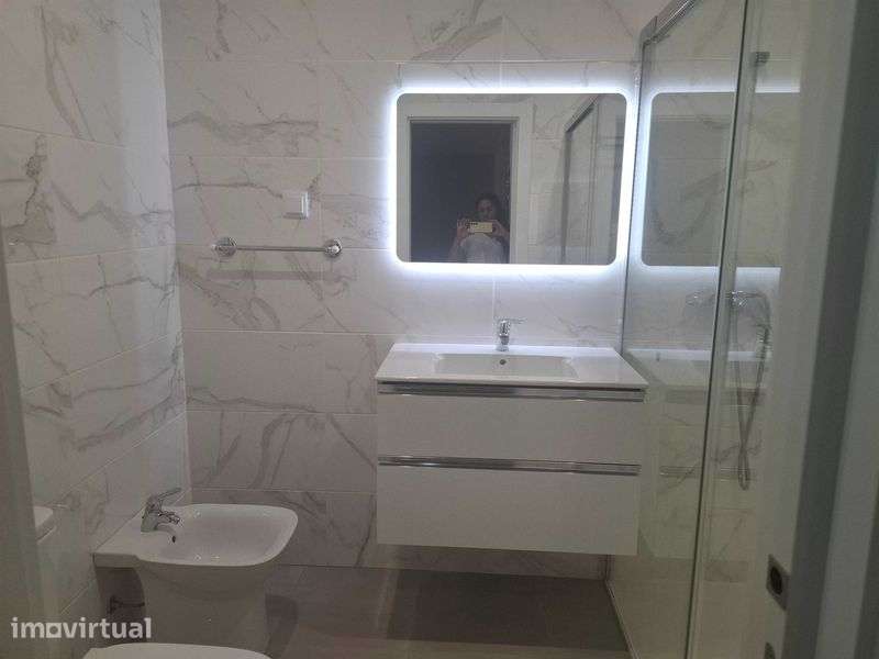Apartamento Armação de Pêra  alugo ao ano - Grande imagem: 4/11
