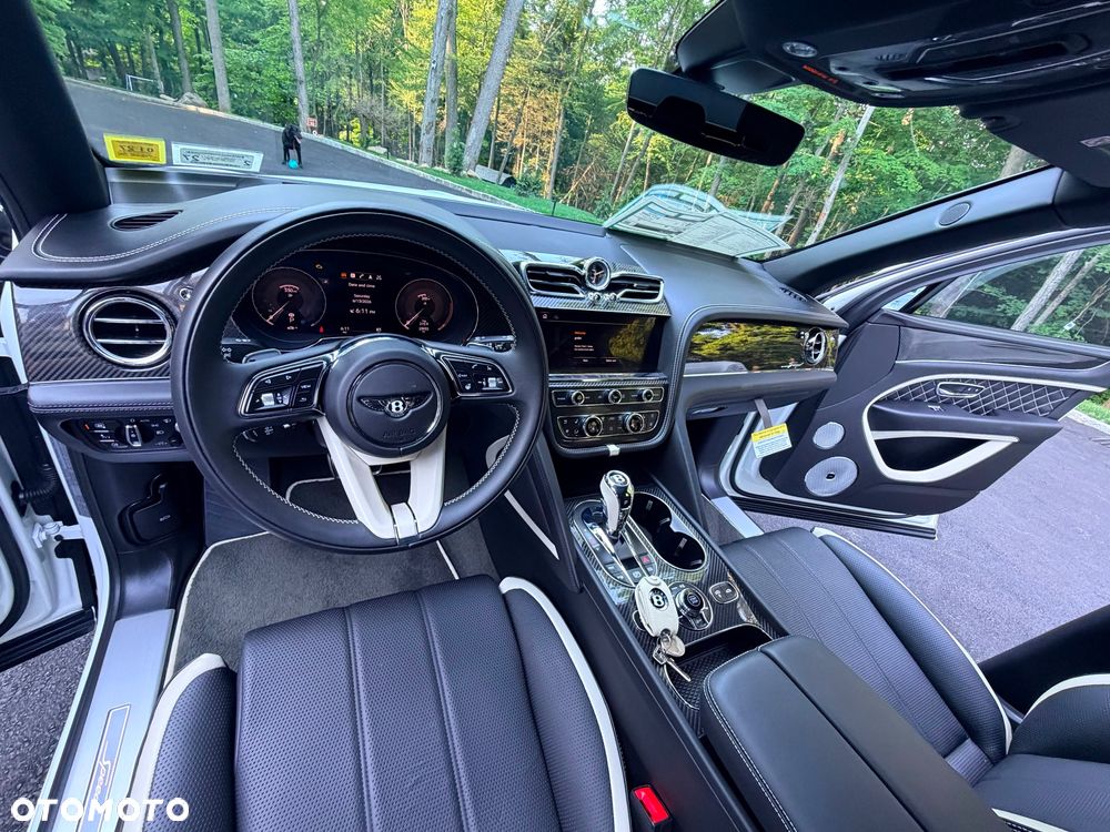 Bentley Bentayga W12 - 27