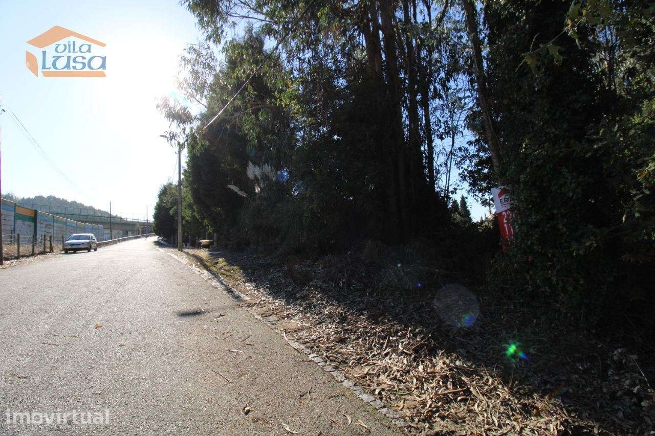 Duas Parcelas de Terreno com  4.627,30 m2 no centro dos Carvalhos p... - Grande imagem: 2/11