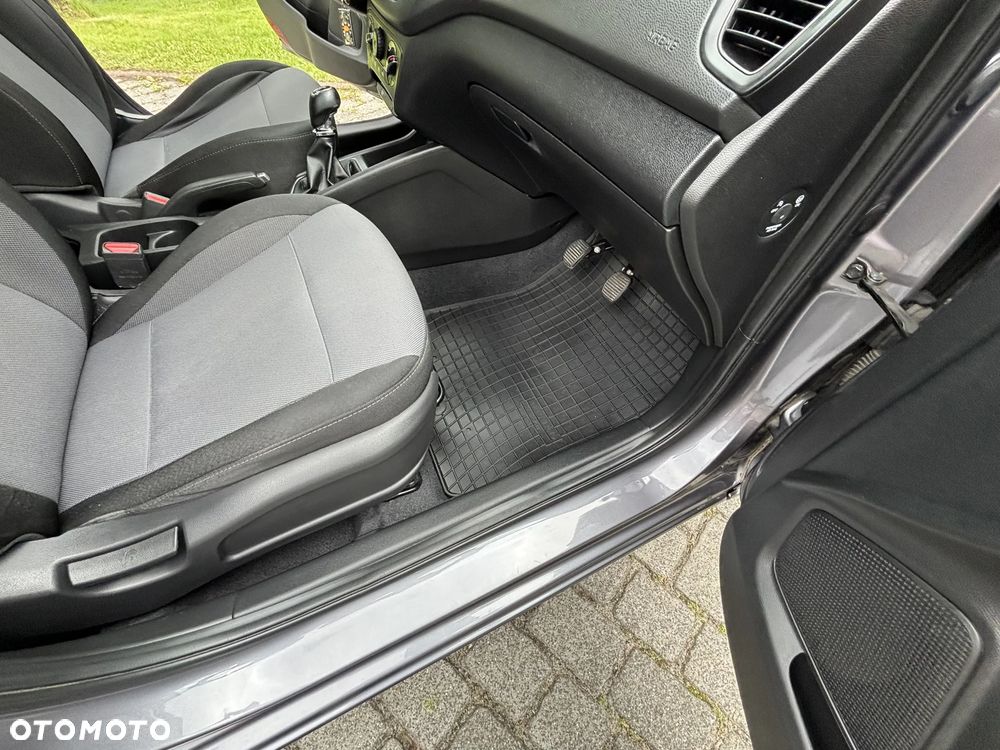 Hyundai i20 1.2 Classic Plus - 17