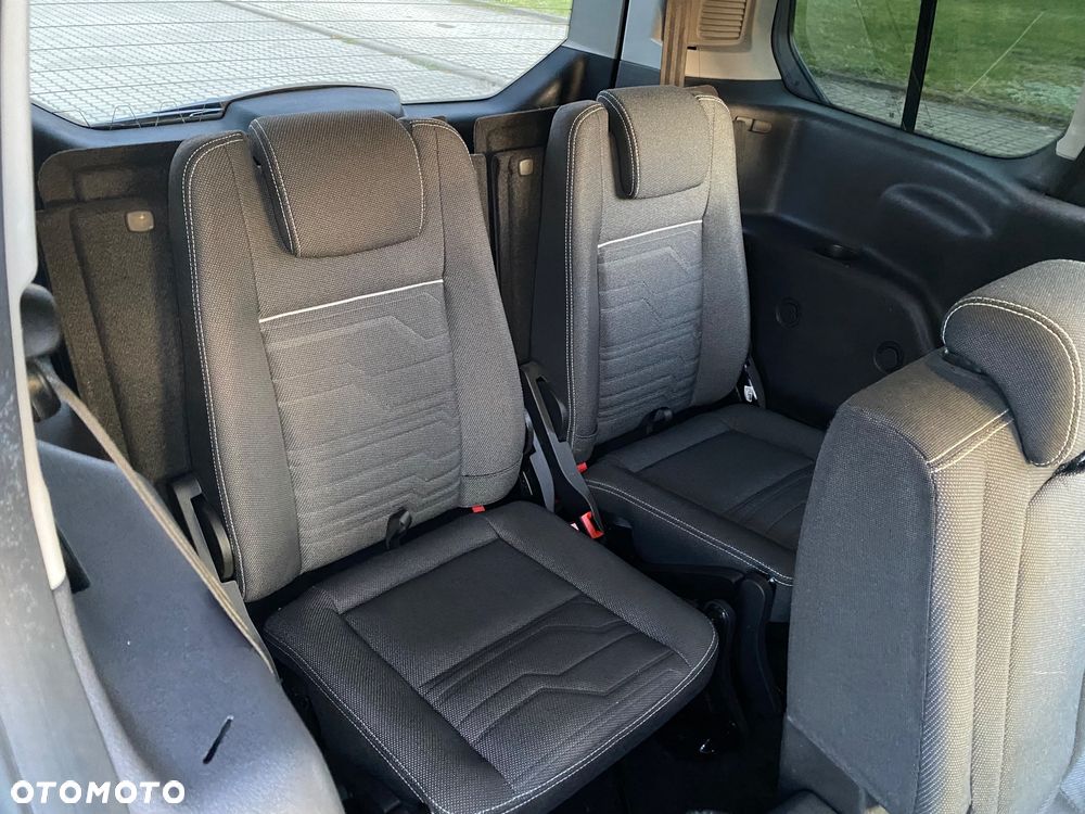 Ford Tourneo Connect Gr 1.5 TDCi Titanium - 10