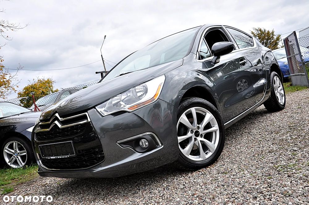 Citroën DS4 1.6 HDi SoChic - 2