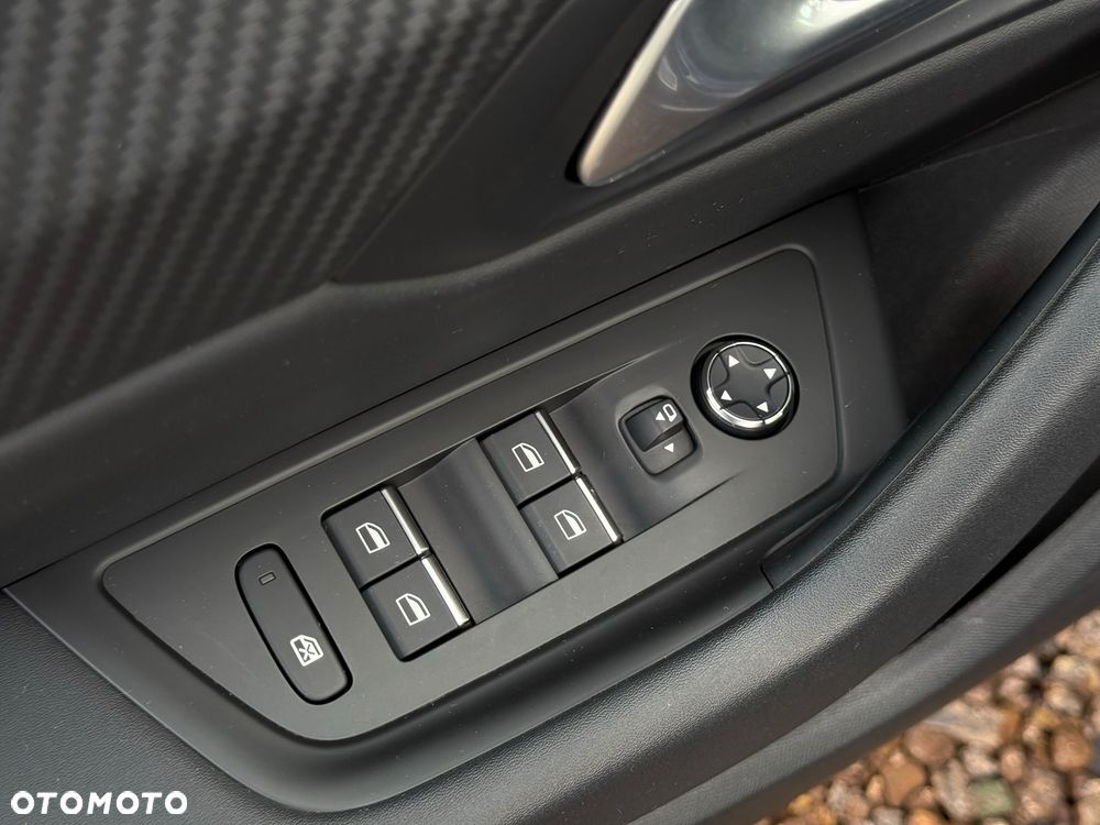 Peugeot 508 BlueHDi 130 EAT8 Allure Pack - 27