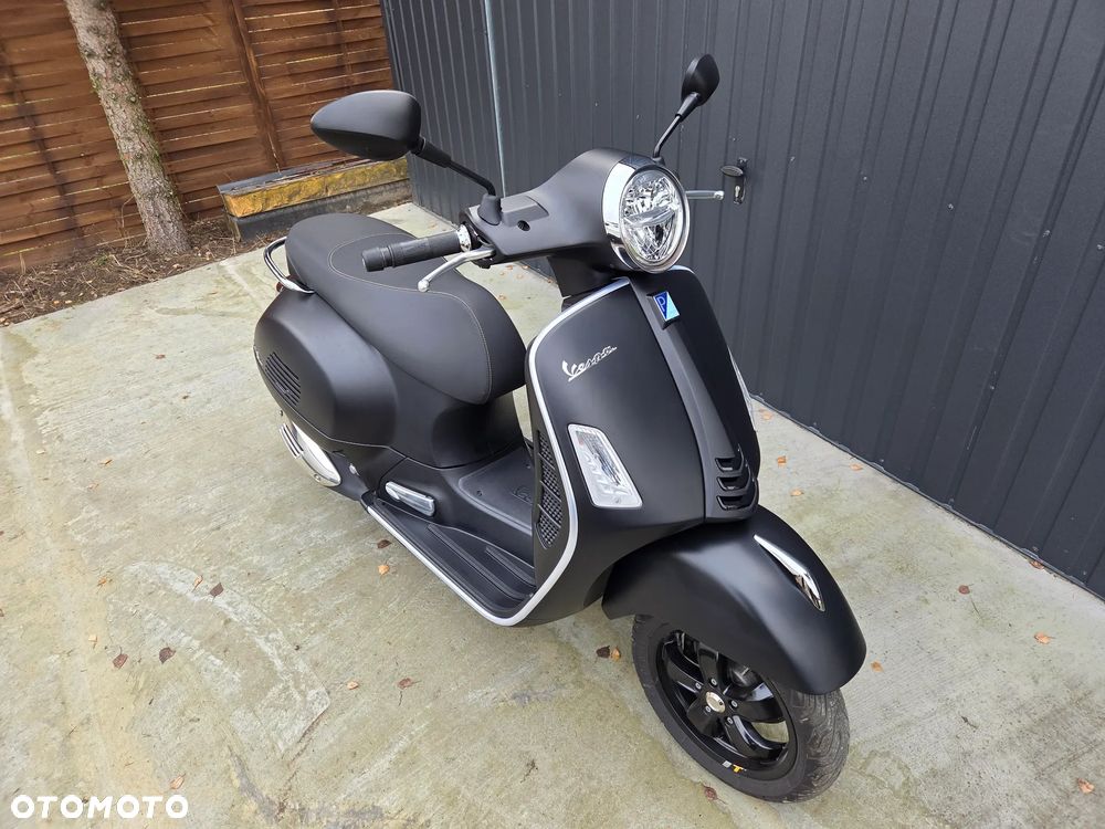 Vespa GTS - 4