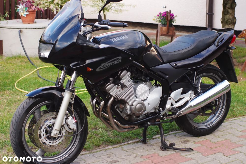 Yamaha XJ - 16