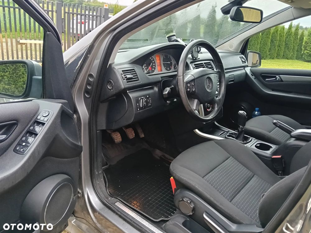 Mercedes-Benz Klasa B 200 CDI DPF - 33