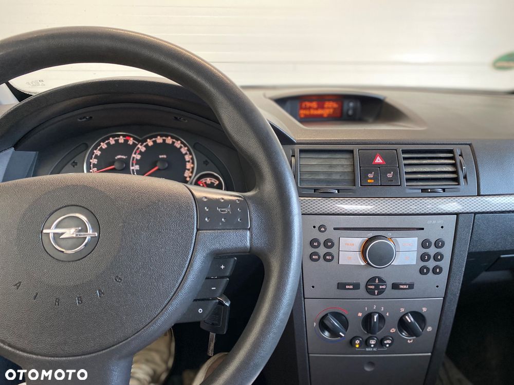 Opel Meriva 1.6 16V Edition - 24