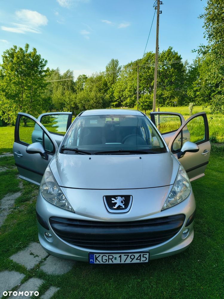 Peugeot 207 1.4 16V Presence - 2