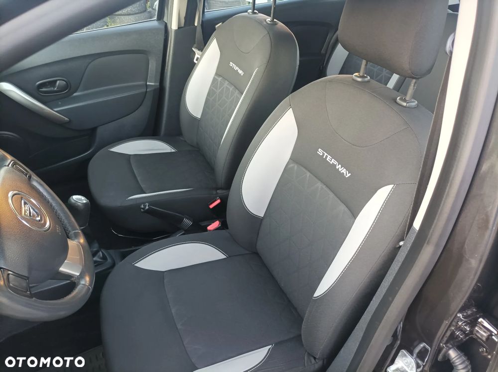 Dacia Sandero Stepway TCe 90 (S&S) Celebration - 16