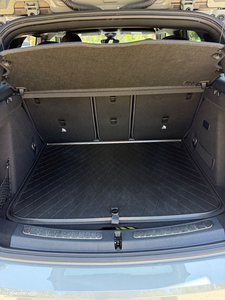 MINI Countryman Cooper SE ALL4 Auto - 6