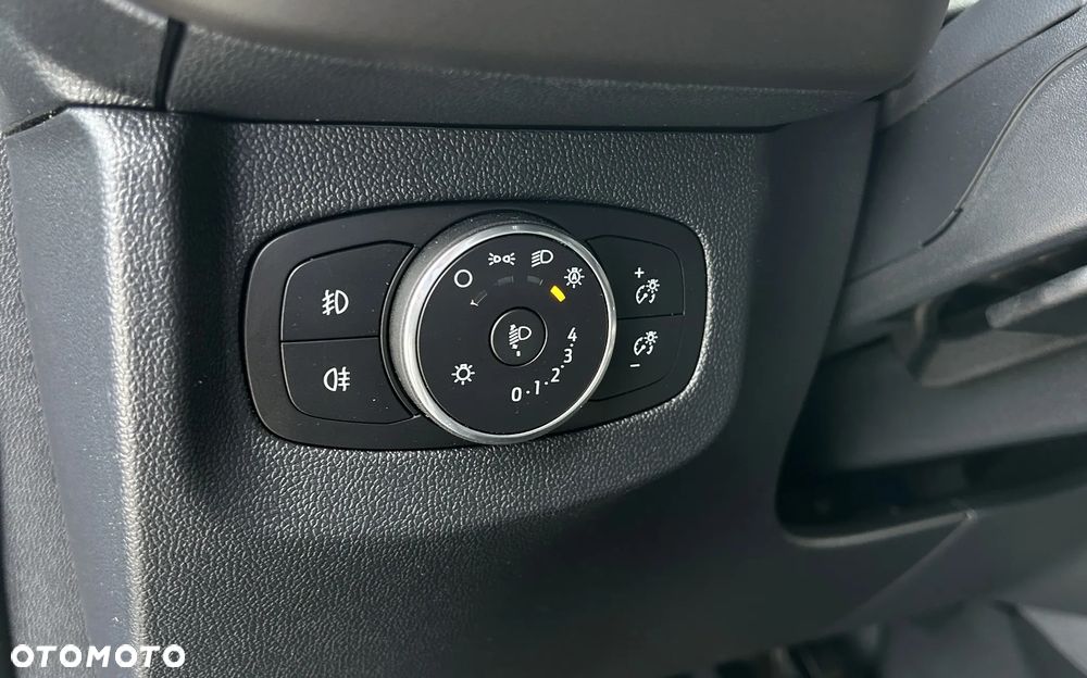Ford Transit Courier Ambiente - 13
