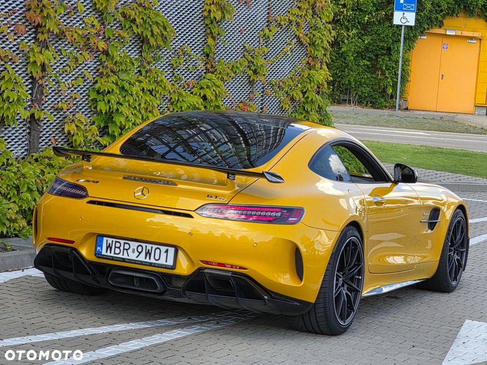 Mercedes-Benz AMG GT R - 27