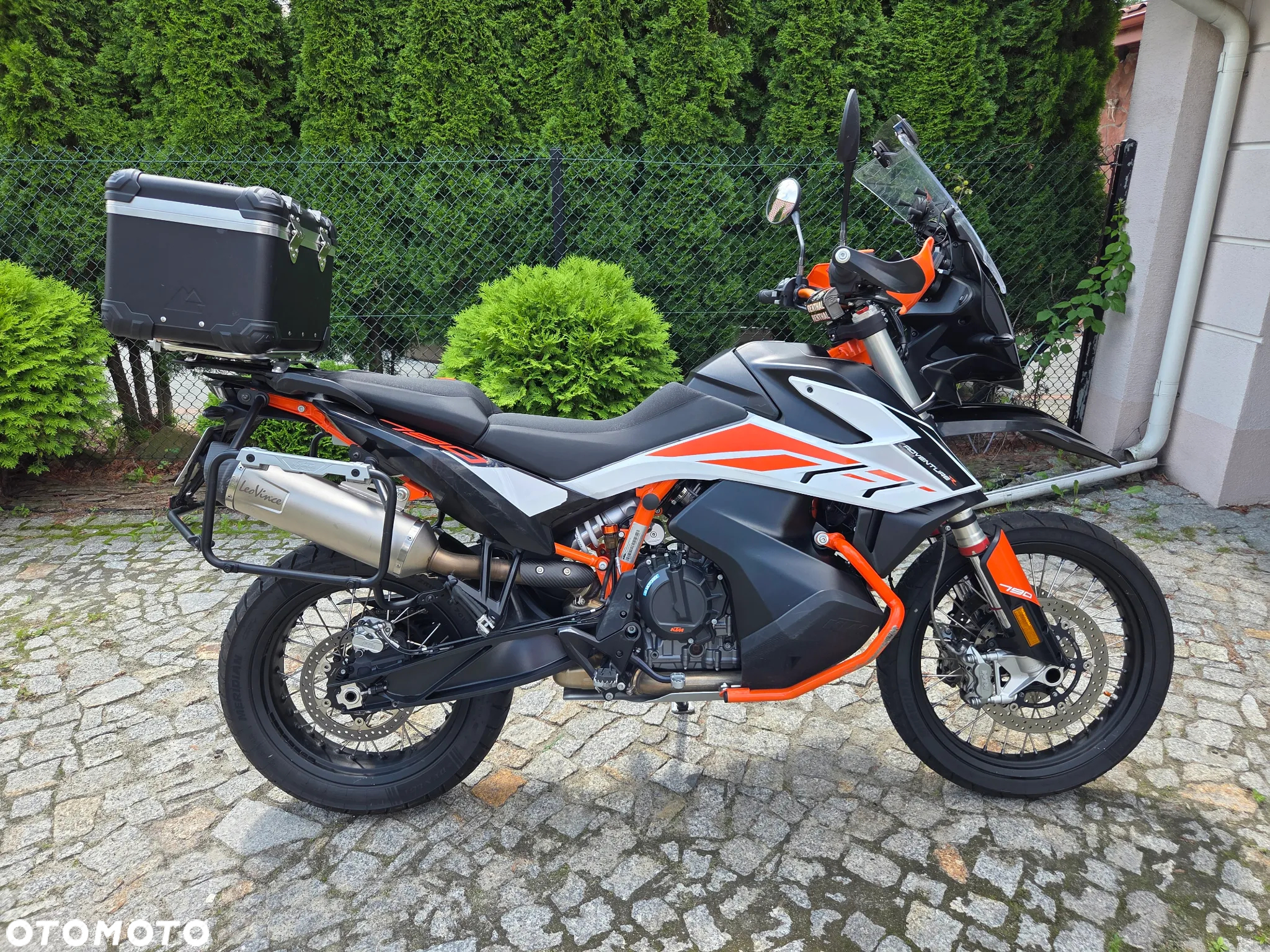 KTM Adventure