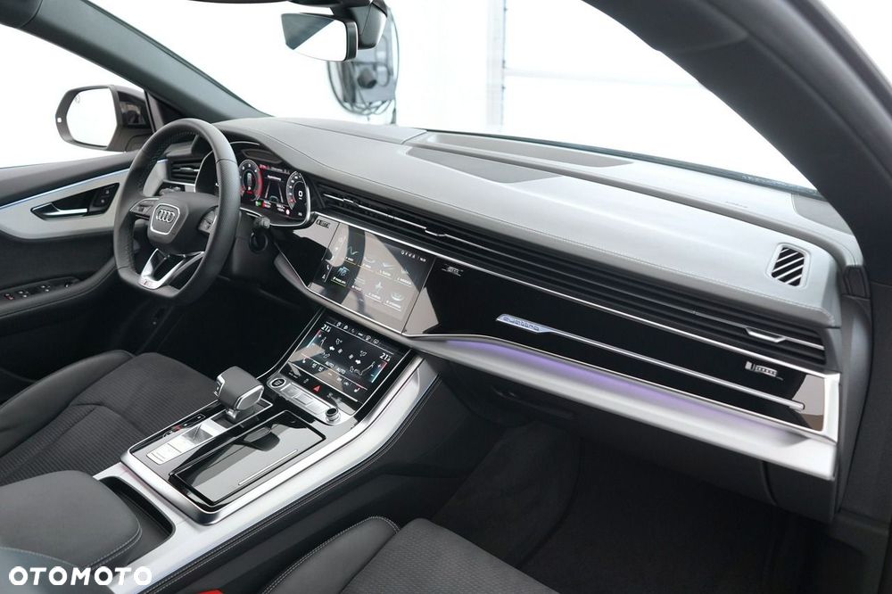 Audi Q8 - 27