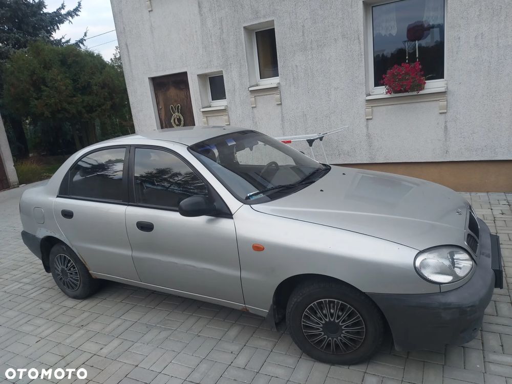 Daewoo Lanos - 1