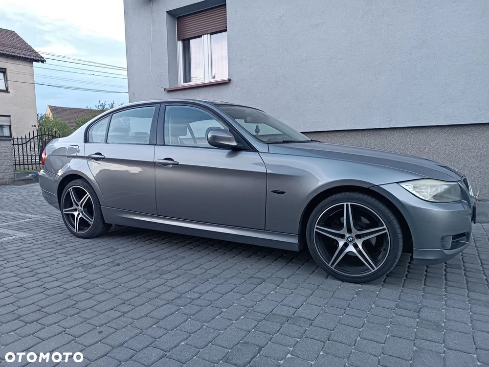 BMW Seria 3 - 1