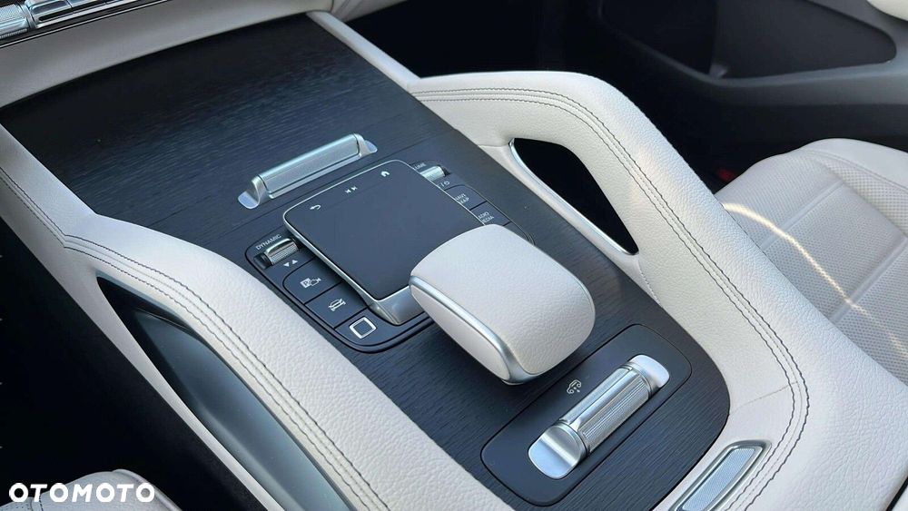 Mercedes-Benz GLE - 19