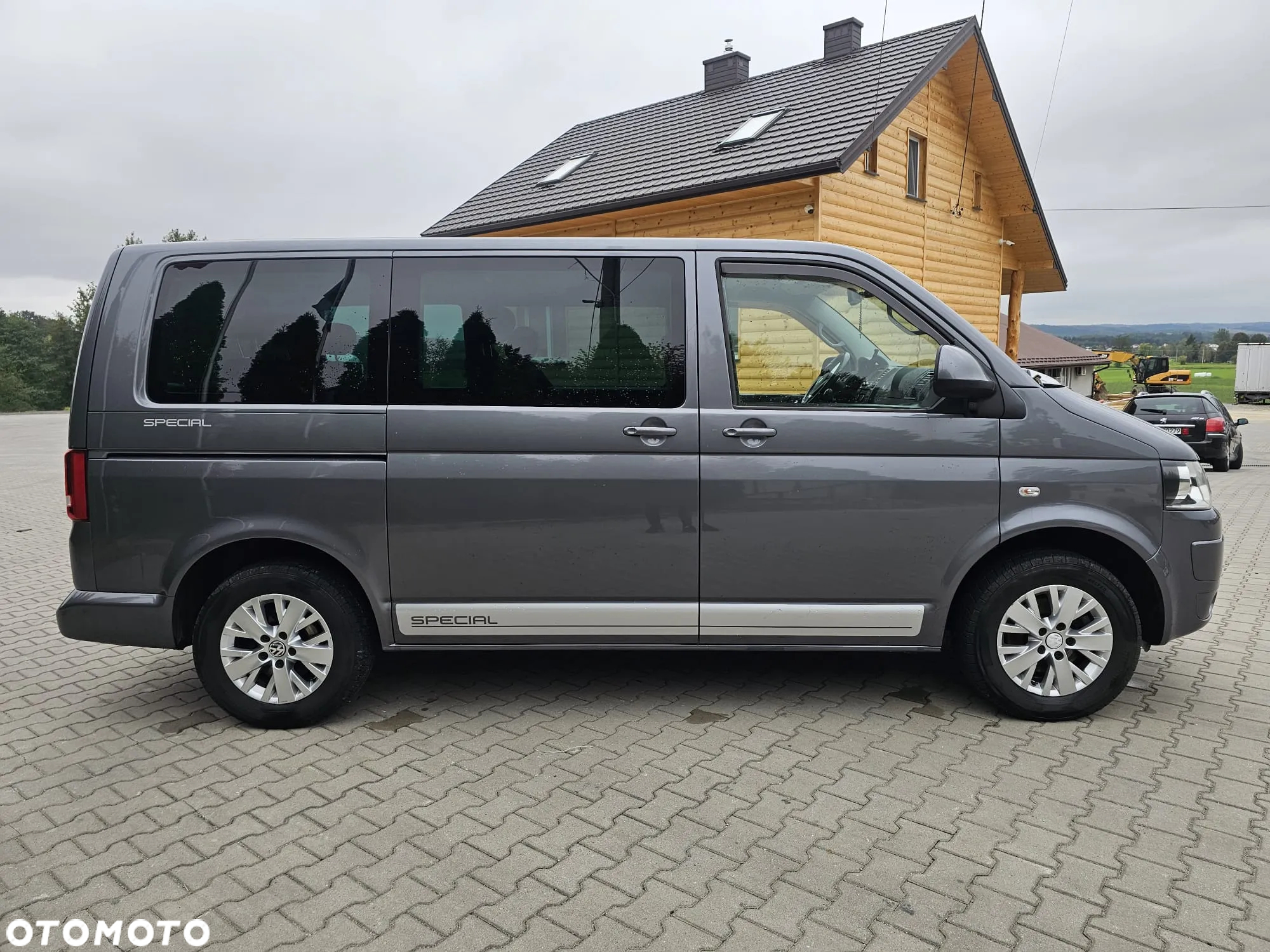 Volkswagen Multivan - 4