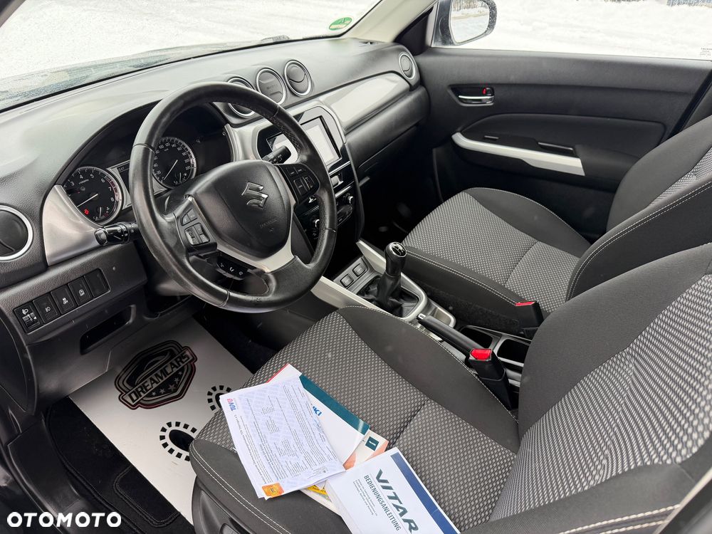 Suzuki Vitara - 32