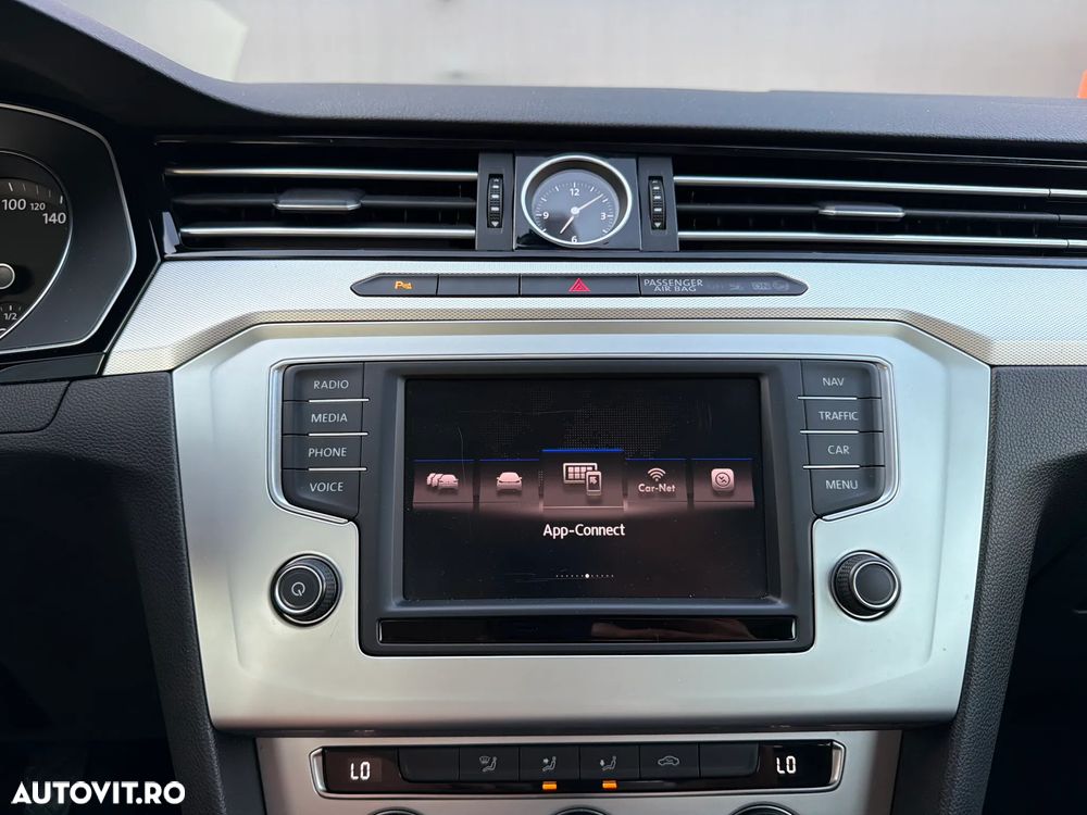 Volkswagen Passat 1.6 TDI Comfortline - 17