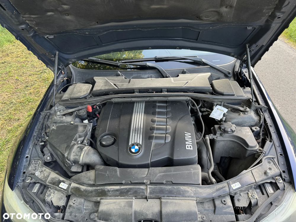 BMW Seria 3 325d - 10